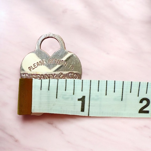 Tiffany & Co. Heart “Please Return To” Pendant - Picture 10 of 10